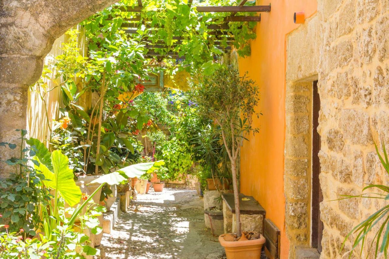 Colours - Old Town - Studios Rhodes City Dış mekan fotoğraf